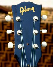 Gibson headstock