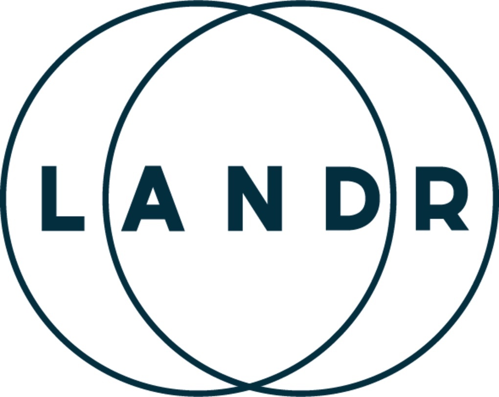 LANDR logo image