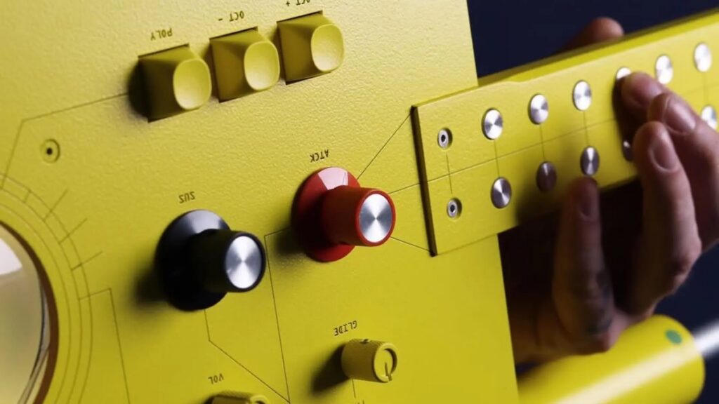 Extraterrestrial guitar thing close up